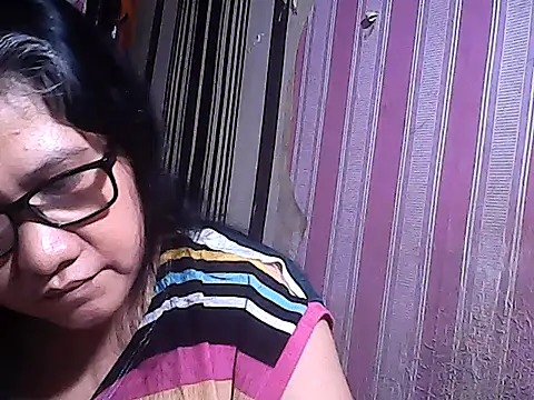 sweetsosie18 online show from 11.29.25