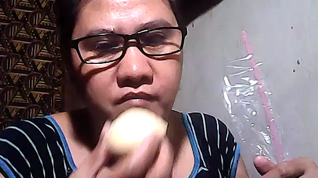 sweetsosie18 online show from 12.04.25