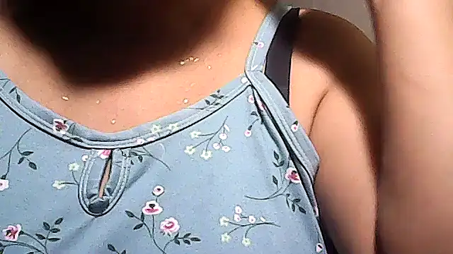 sweetsosie18 online show from 12.15.25