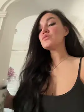 Niki li online show from 10.23.25