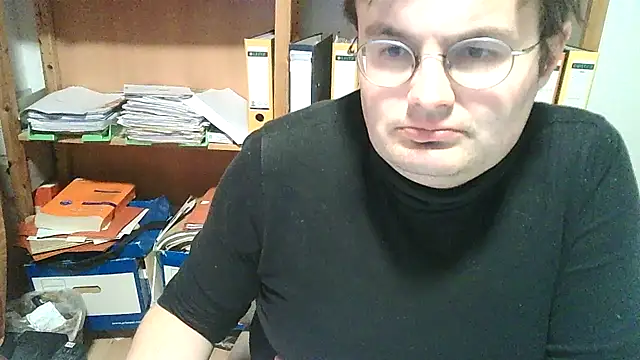 Snapshot of makau1 chatting on 12.03.24 makau1 online show from 12.03.24