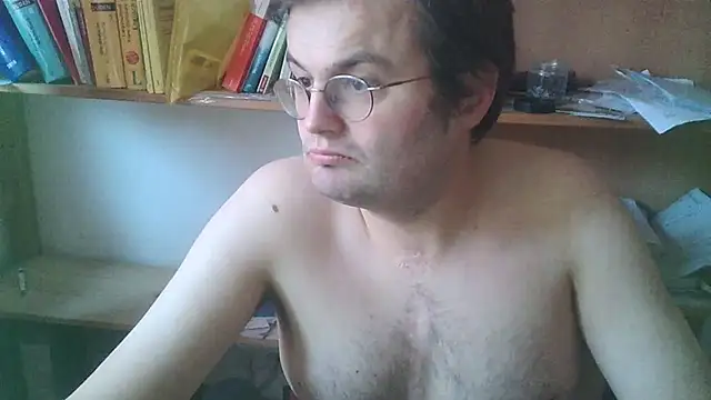 Snapshot of makau1 chatting on 11.29.25 makau1 online show from 11.29.25