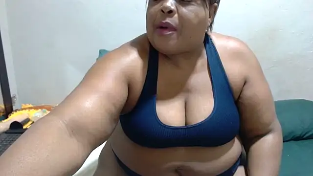 MatureBootyBabe4Uxx online show from 04.27.26