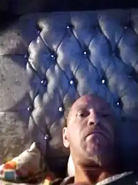 Verynaughtyx online show from 10.25.25