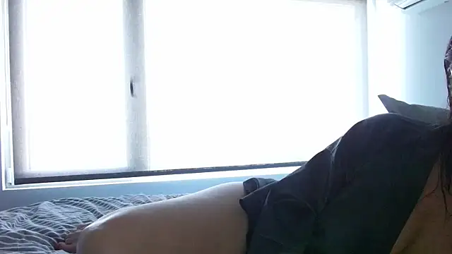 Linda1975 online show from 06.20.26