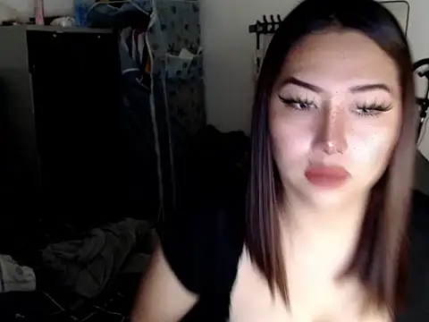 urqueendominant online show from 05.04.26