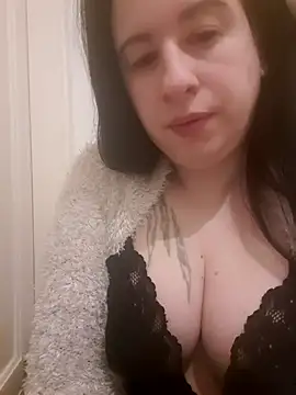 Tinka-Bella-Privat online show from 04.28.26