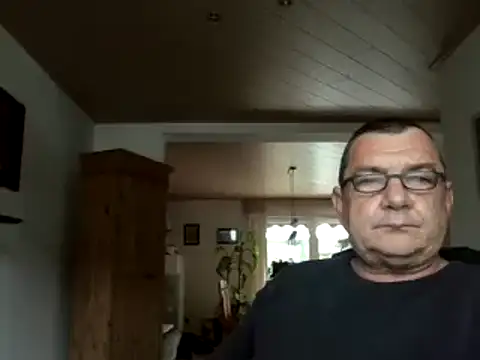 Nobbie444 online show from 05.11.26