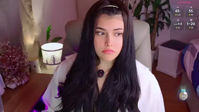 Alyaa s online show from 06.06.26