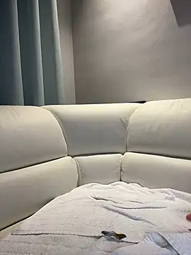 DoriDeluxe66 online show from 03.05.25