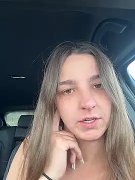 DoriDeluxe66 online show from 09.20.25