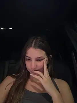 DoriDeluxe66 online show from 10.05.25