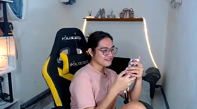 MarieLoveGlamorous online show from 02.16.25