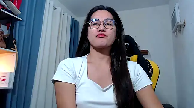 MarieLoveGlamorous online show from 03.02.25