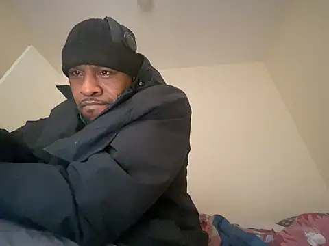 CuzzyB69 online show from 02.22.25