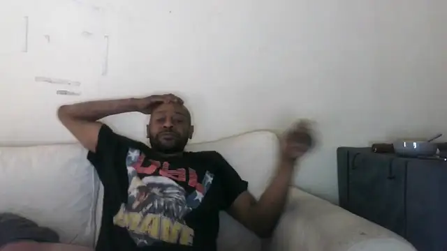 CuzzyB69 online show from 04.15.26