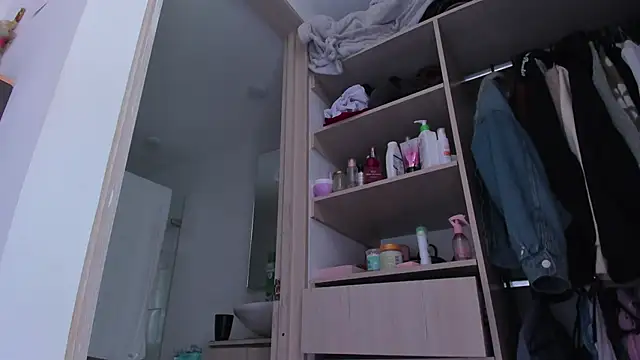 karlye 5 online show from 05.31.26