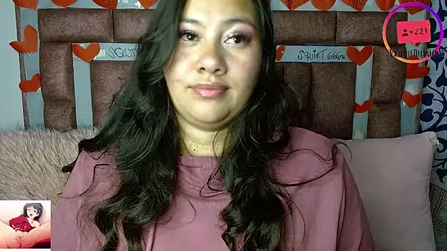 Snapshot of ValerieDiiamond chatting on 10.11.25 ValerieDiiamond online show from 10.11.25