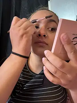 Snapshot of Emiily_W chatting on 01.10.26 Emiily W online show from 01.10.26