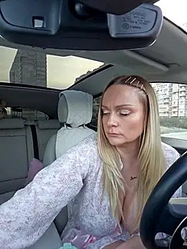 Bondgirl 013 online show from 11.20.25