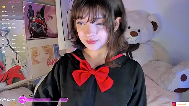 Snapshot of mia_angel_ chatting on 02.13.25 mia angel online show from 02.13.25