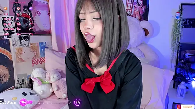 Snapshot of mia_angel_ chatting on 12.19.25 mia angel online show from 12.19.25