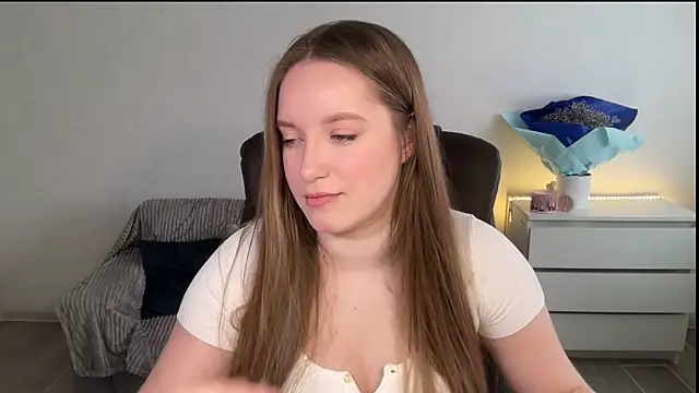 EvaMaddison online show from 04.29.26