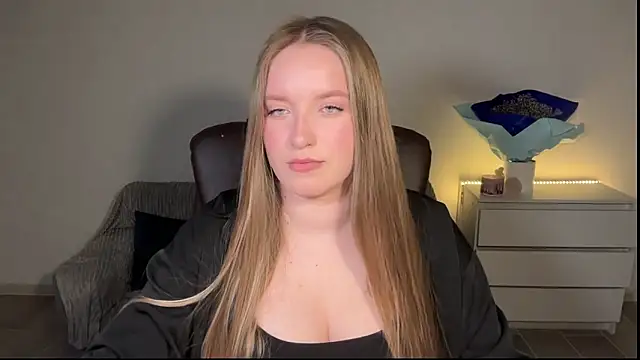 EvaMaddison online show from 05.11.26