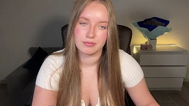EvaMaddison online show from 06.07.26