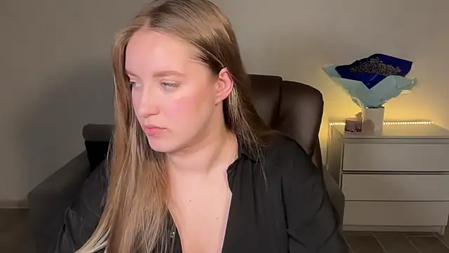 EvaMaddison online show from 06.11.26