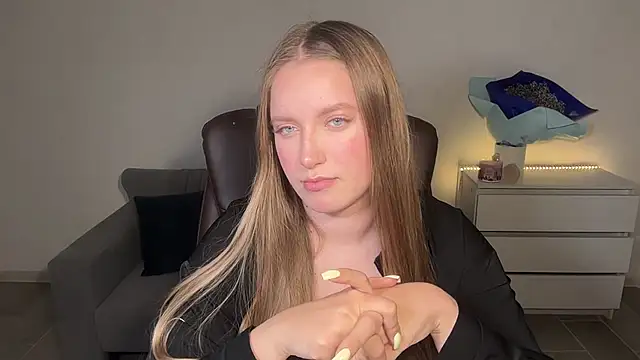 EvaMaddison online show from 06.25.26
