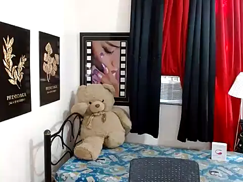 UrhotGoddess online show from 06.18.26