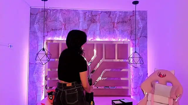 Snapshot of Nami_usagi chatting on 12.21.24 Nami usagi online show from 12.21.24