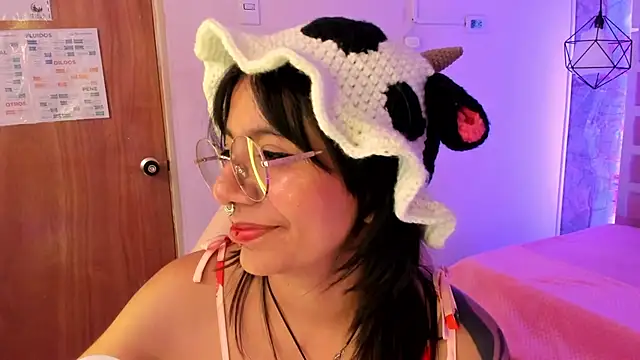 Snapshot of Nami_usagi chatting on 01.07.25 Nami usagi online show from 01.07.25