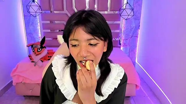 Snapshot of Nami_usagi chatting on 01.14.25 Nami usagi online show from 01.14.25