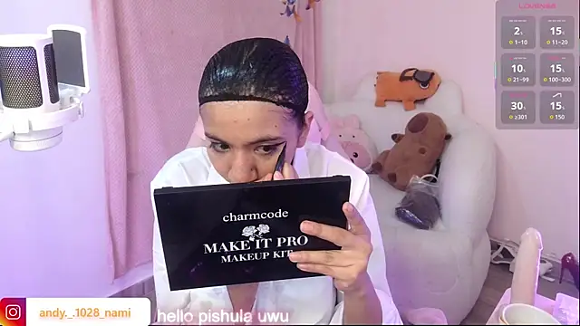 Snapshot of Nami_usagi chatting on 10.12.25 Nami usagi online show from 10.12.25