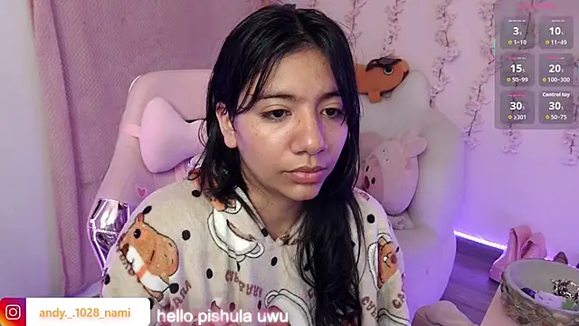 Snapshot of Nami_usagi chatting on 12.18.25 Nami usagi online show from 12.18.25