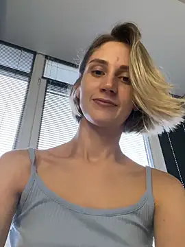 Snapshot of Feral_berry_8133 chatting on 02.02.25 Feral berry 8133 online show from 02.02.25