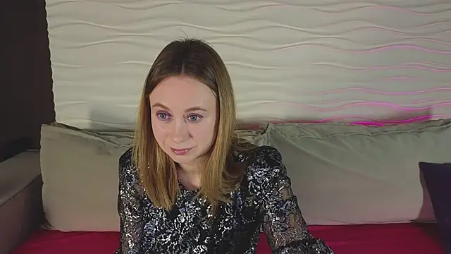 Snapshot of BrookeEvans chatting on 02.12.25 BrookeEvans online show from 02.12.25