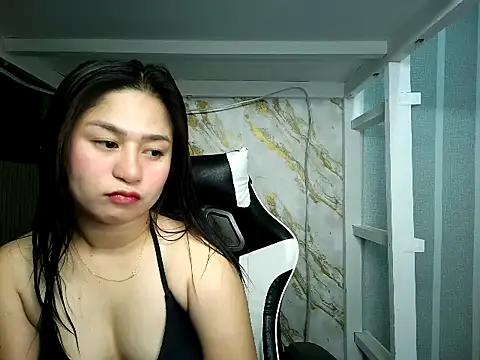 Mia 2022 online show from 09.25.25