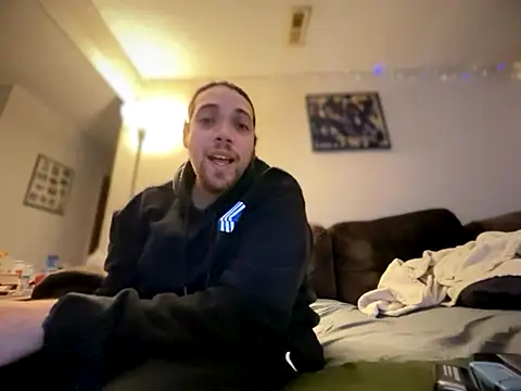 Snapshot of lucasgalacticman chatting on 11.25.25 lucasgalacticman online show from 11.25.25