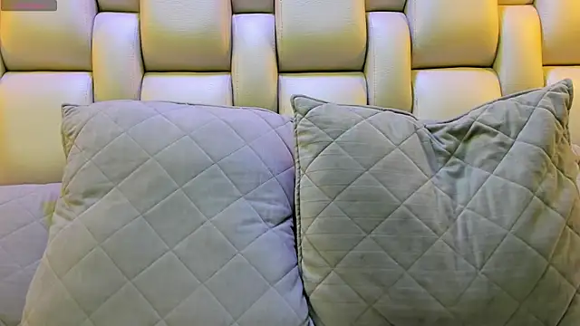 Snapshot of Salo_Heaven chatting on 01.16.25 Salo Heaven online show from 01.16.25