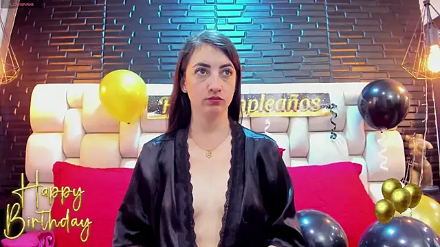 Snapshot of Salo_Heaven chatting on 03.10.25 Salo Heaven online show from 03.10.25