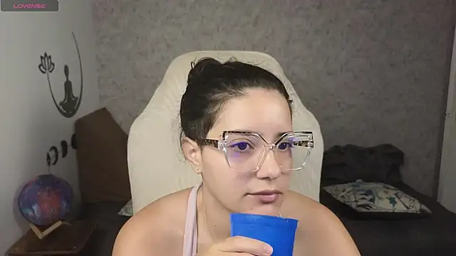 blue  moon  online show from 02.20.25