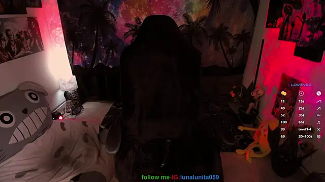 Snapshot of emma_luna59 chatting on 01.16.25 emma luna59 online show from 01.16.25