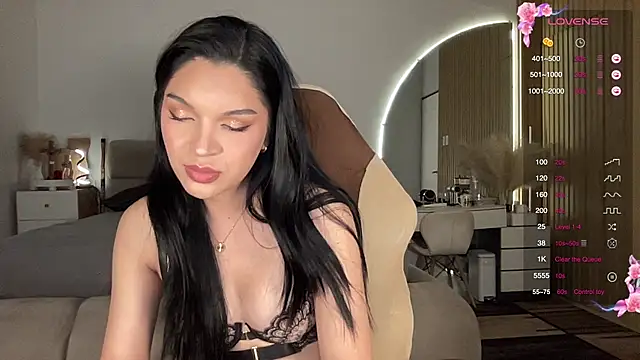 Snapshot of Rogueblaze chatting on 02.20.26 Rogueblaze online show from 02.20.26