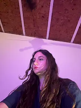 Snapshot of indierotic chatting on 01.08.25 indierotic online show from 01.08.25