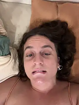 Snapshot of indierotic chatting on 02.26.25 indierotic online show from 02.26.25