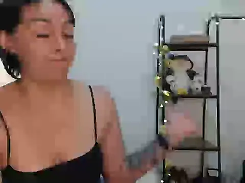 Snapshot of camii_7 chatting on 01.29.25 camii 7 online show from 01.29.25