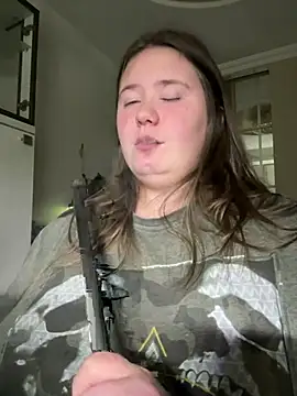 remirann  online show from 12.13.24